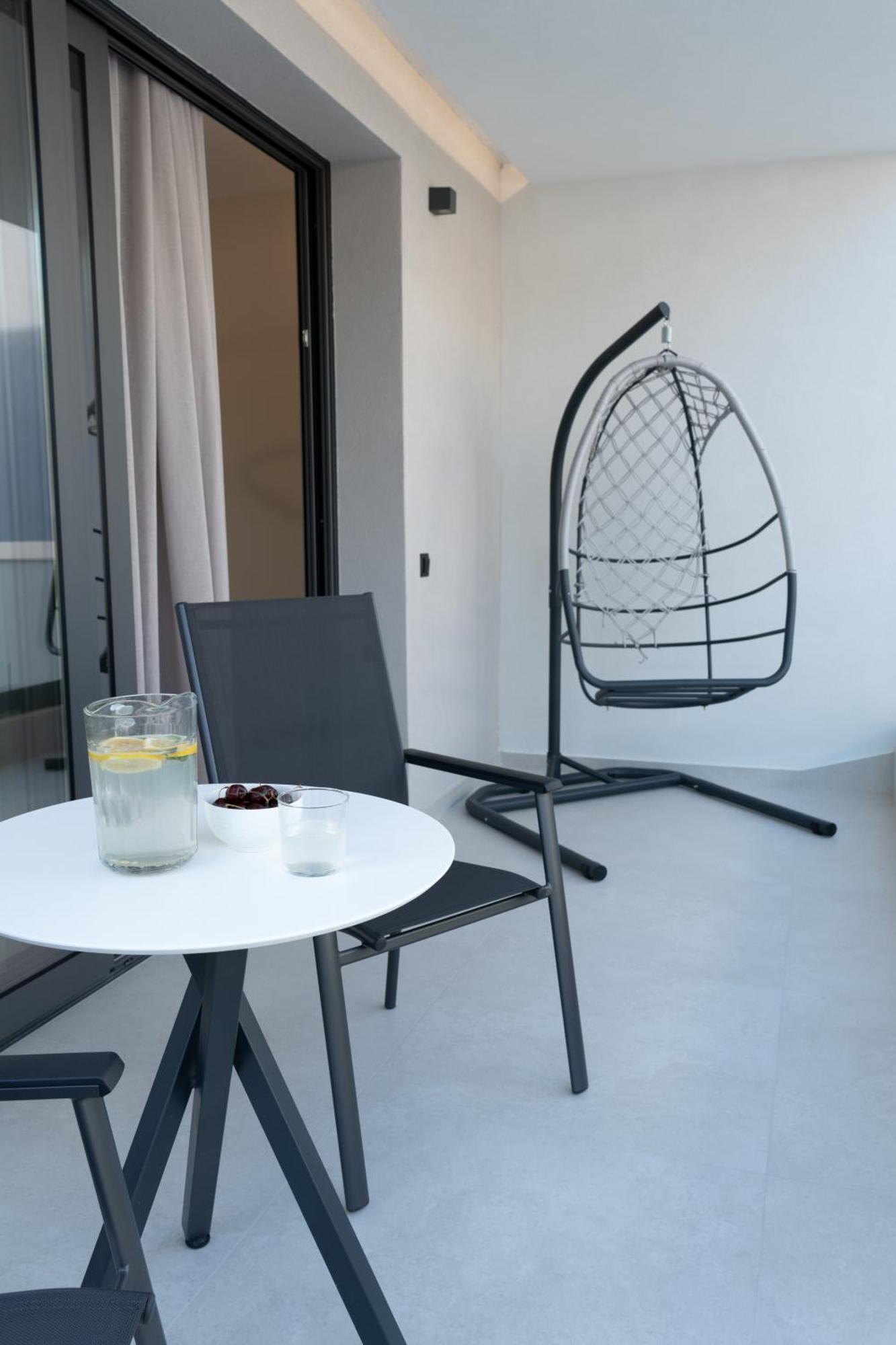 Sealuxe Living Nea Iraklitsa Exterior foto