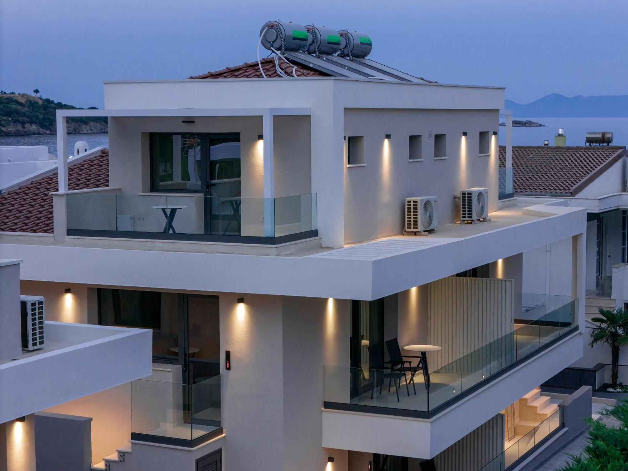 Sealuxe Living Nea Iraklitsa Exterior foto