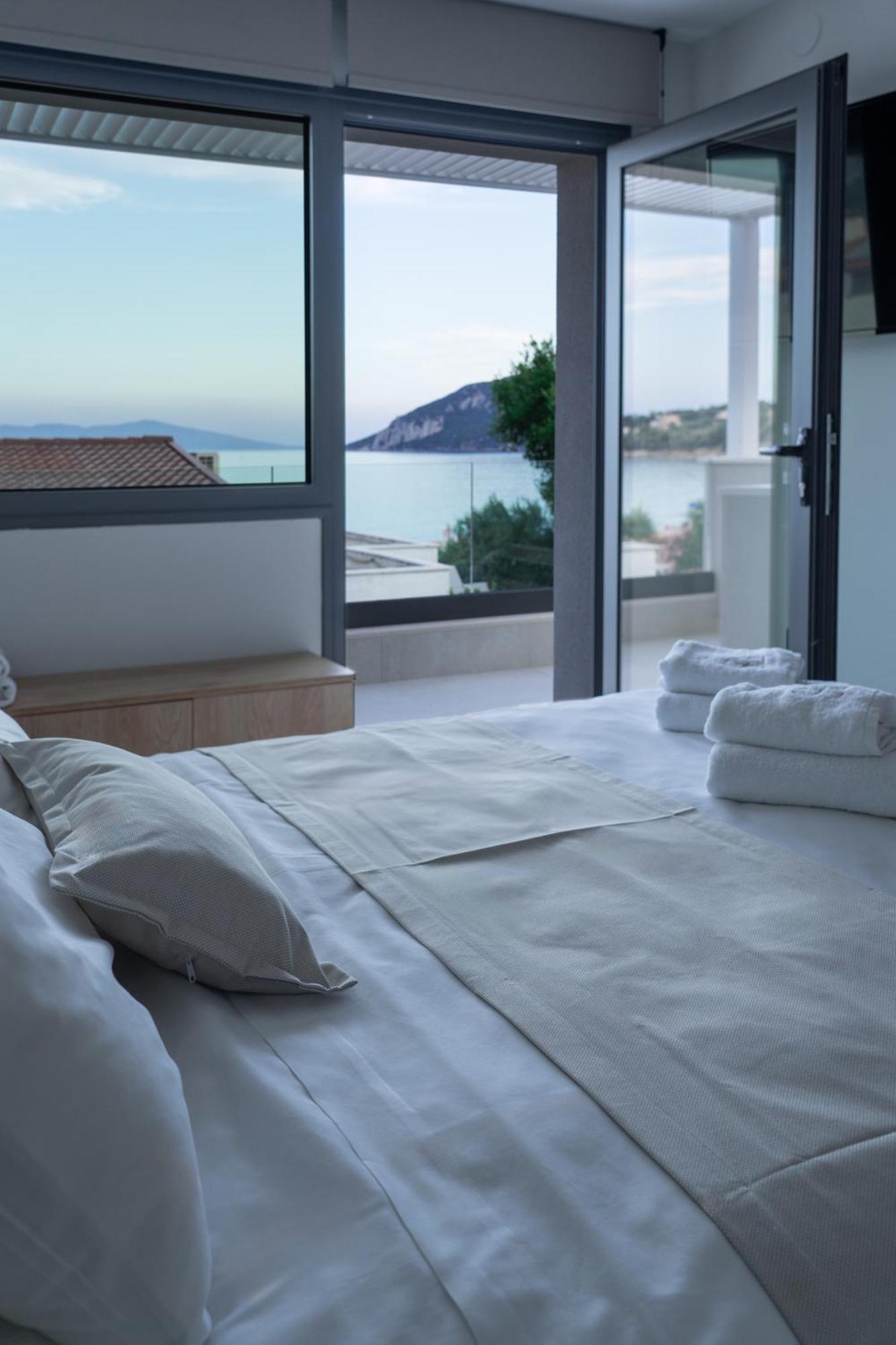 Sealuxe Living Nea Iraklitsa Exterior foto